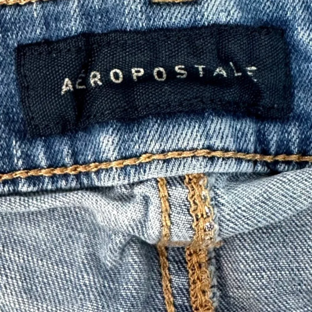 Aeropostale Y2K Low Rise Midi Distressed Blue Denim Summer Jean Shorts Size 12 - Picture 6 of 13